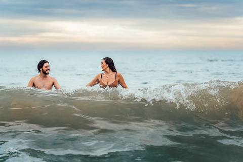 FOTOS PRE WEDDING NASCER DO SOL PRAIA DOS PADRES '