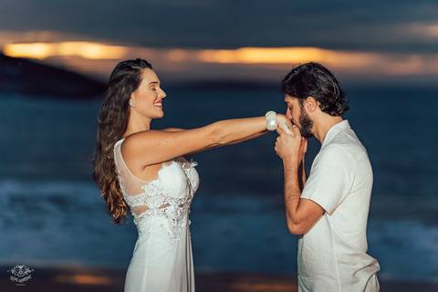 FOTOS ENSAIO PRE WEDDING NASCER DO SOL PRAIA DOS PADRES '