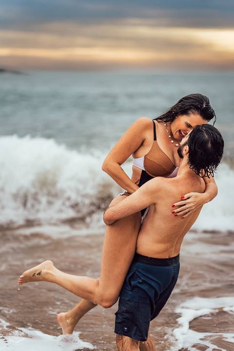 PRE WEDDING NASCER DO SOL PRAIA DOS PADRES '