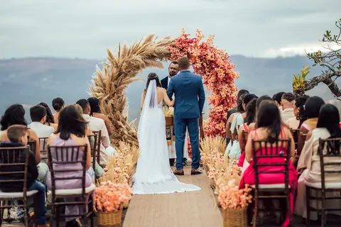 FOTOS CERIMONIA CASAMENTO DIA MAR DE MORROS'