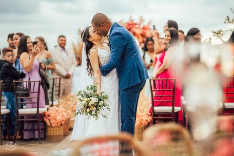 ARCO DE FLORES CASAMENTO'