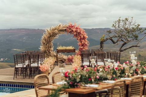 DECORAÇÃO CASAMENTO ARCO MAR DE MORRDECORAÇÃO CASAMENTO ARCO MAR DE MORROS NOVA LIMAOS NOVA LIMA'