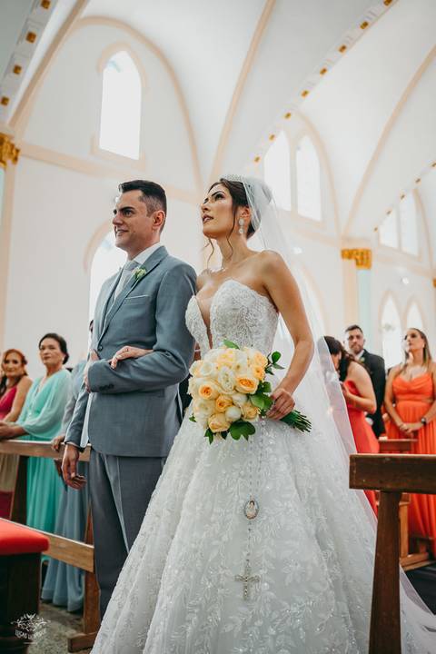ENTRADA NOIVA CASAMENTO IGREJA MATRIZ LEANDRO FERRIERA - NOVA SERRANA'