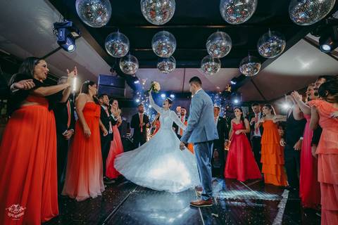 FOTOS VALSA MALUCA CASAMENTO'