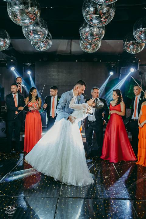 FOTOS VALSA MALUCA CASAMENTO'