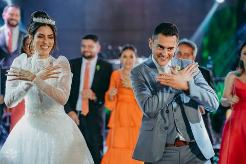 FOTOS VALSA MALUCA CASAMENTO'