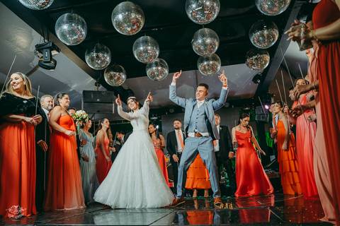 FOTOS VALSA MALUCA CASAMENTO'