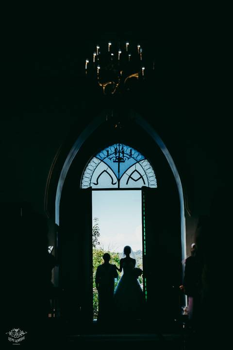 ENTRADA NOIVA CASAMENTO IGREJA MATRIZ LEANDRO FERRIERA - NOVA SERRANA'