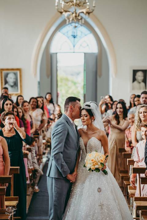 ENTRADA NOIVA CASAMENTO IGREJA MATRIZ LEANDRO FERRIERA - NOVA SERRANA'