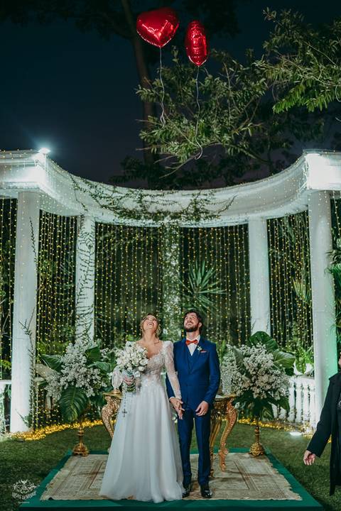 SOLTANDO BALÃO CASAMENTO'