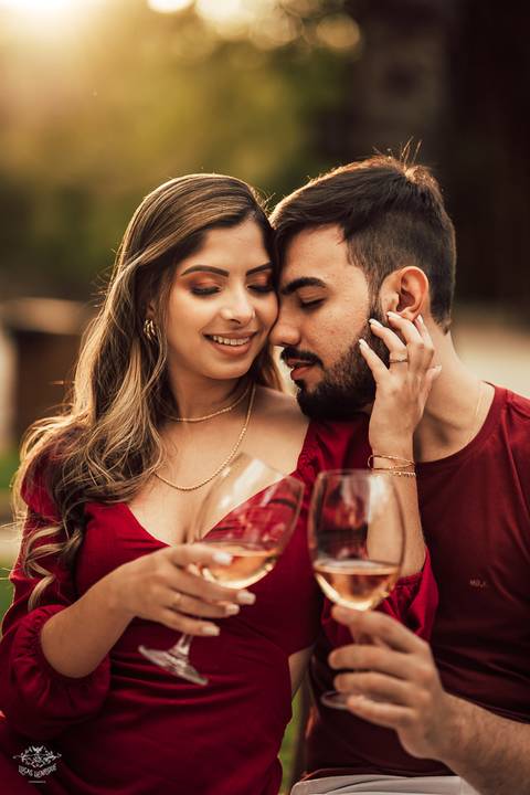 FOTOS ENSAIO PRE WEDDING TOMANDO VINHO '