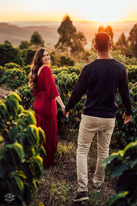 FOTOS PRE WEDDING CAMPO POR DO SOL PLANTAÇÃO  CAFE'