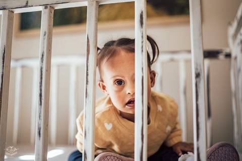 ENSAIO INFANTIL NO BERÇO COM LULU DA POMERANIA '