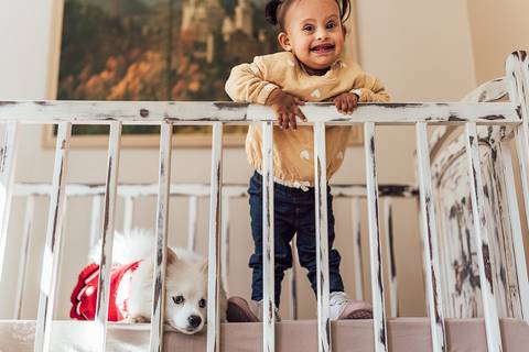 ENSAIO INFANTIL NO BERÇO COM LULU DA POMERANIA '