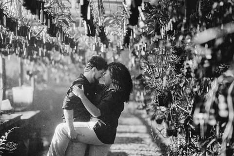 FOTOS NA CHUVA CASAL PRE WEDDING'