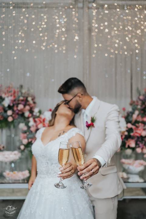 FOTOS NOIVOS MESA BOLO CASAMENTO '