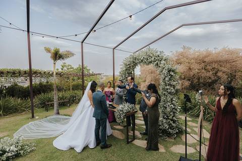 FOTOS CERIMONIA CASAMENTO DE DIA A CASA GIARDINI CONFINS'