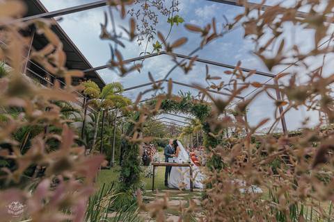 FOTOS CERIMONIA CASAMENTO DE DIA A CASA GIARDINI CONFINS'