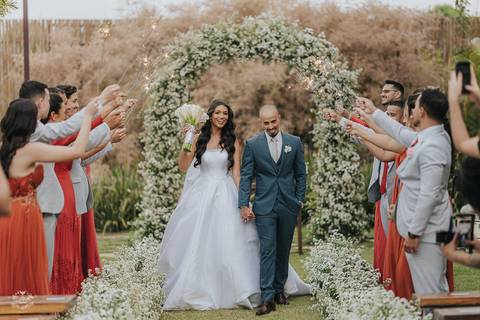 FOTOS CERIMONIA CASAMENTO DE DIA A CASA GIARDINI CONFINS'