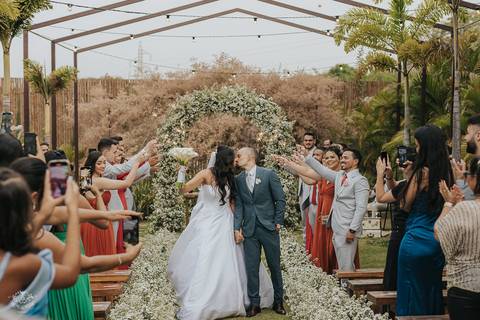 FOTOS CERIMONIA CASAMENTO DE DIA A CASA GIARDINI CONFINS'