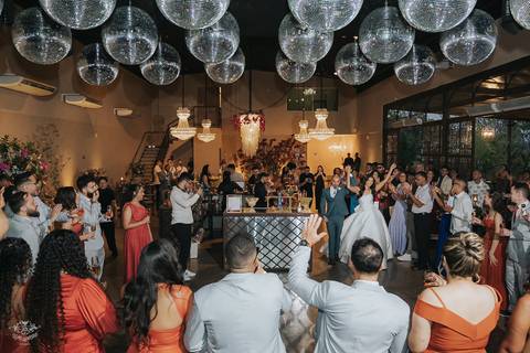 FOTOS FESTA DE CASAMENTO A CASA GIARDINI CONFINS'