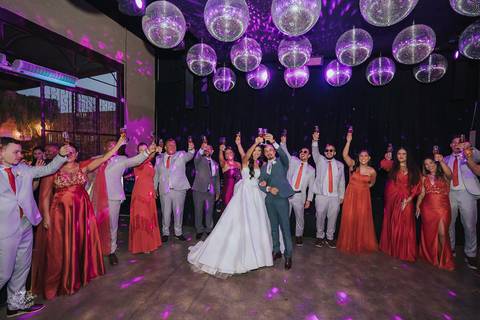 FOTOS FESTA DE CASAMENTO A CASA GIARDINI CONFINS'