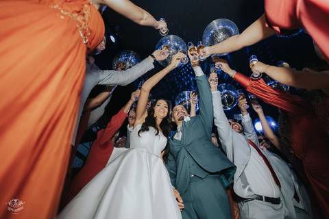 FOTOS FESTA DE CASAMENTO A CASA GIARDINI CONFINS'