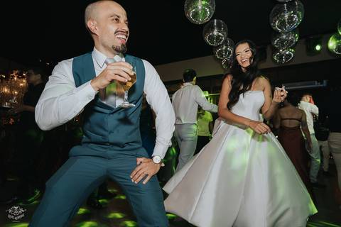 FOTOS FESTA DE CASAMENTO A CASA GIARDINI CONFINS'