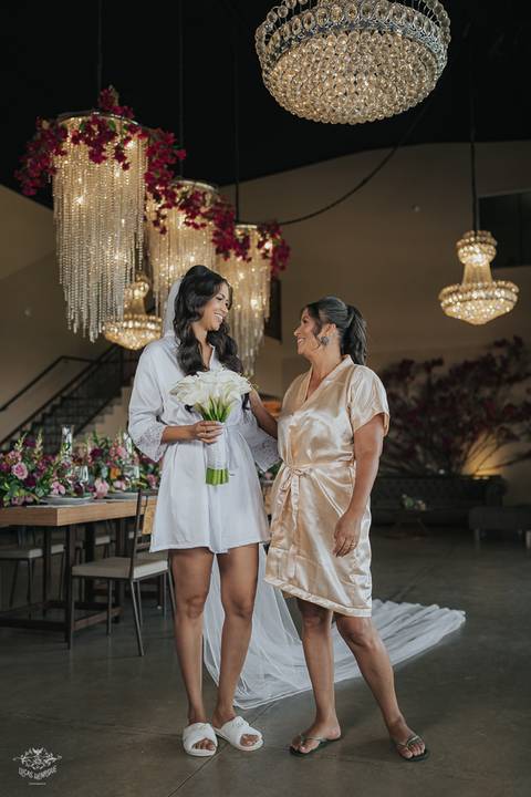 FOTOS MAKING OF NOIVA A CASA GIARDINI CONFINS MG'