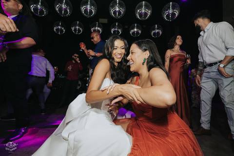 FOTOS FESTA DE CASAMENTO A CASA GIARDINI CONFINS'