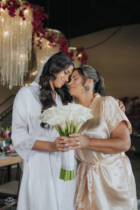 FOTOS MAKING OF NOIVA A CASA GIARDINI CONFINS MG'