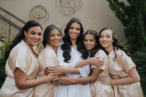 FOTOS MAKING OF NOIVA A CASA GIARDINI CONFINS MG'