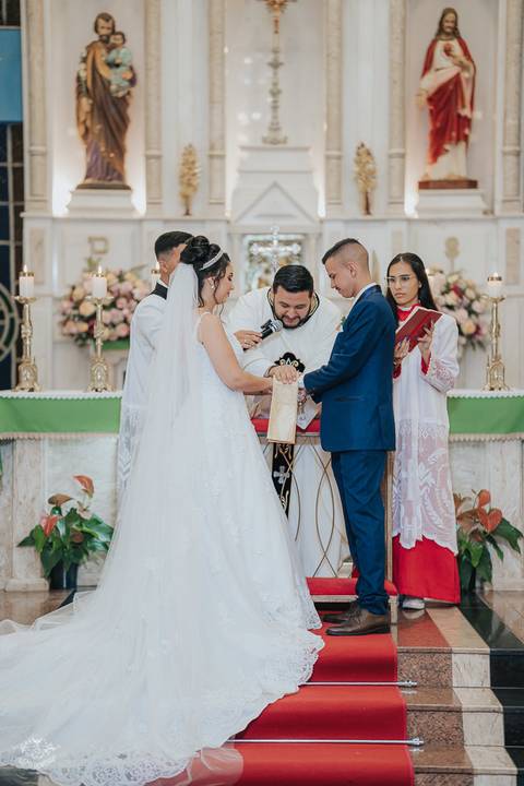 FOTOS CASAMENTO PAROQUIA NOSSA SENHORA DAS GRAÇAS -IGREJA MATRIZ IBIRITÉ'