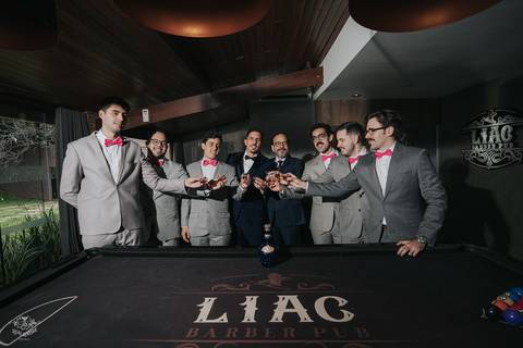 fotos making of noivo com whiskey  casamento liac eventos'