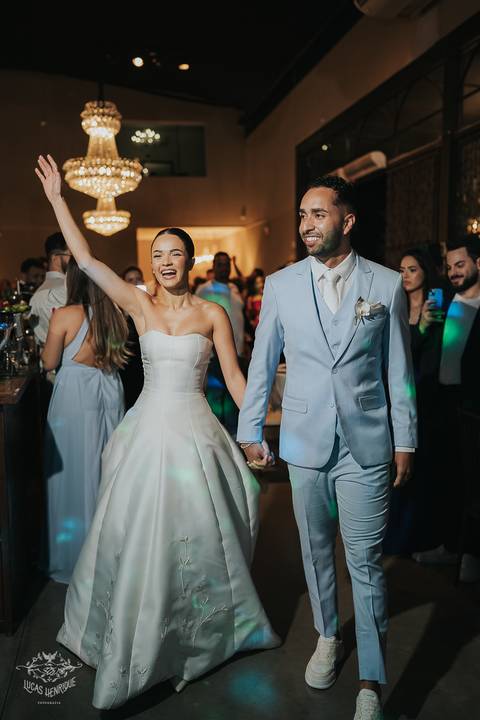 FOTOS  FESTAS CASAMENTO BEATRIZ E VICTOR - A CASA GIARDINI'