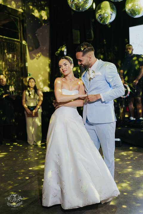 FOTOS  FESTAS CASAMENTO BEATRIZ E VICTOR - A CASA GIARDINI'