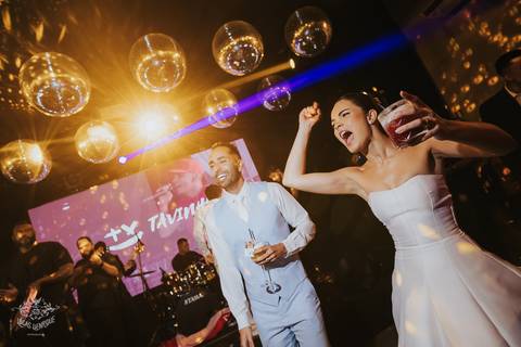 FOTOS  FESTAS CASAMENTO BEATRIZ E VICTOR - A CASA GIARDINI'