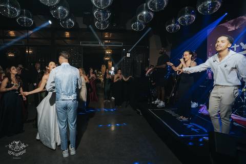 FOTOS  FESTAS CASAMENTO BEATRIZ E VICTOR - A CASA GIARDINI'