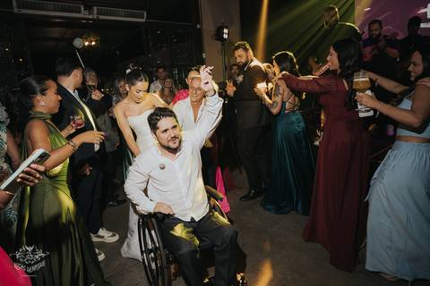 FOTOS  FESTAS CASAMENTO BEATRIZ E VICTOR - A CASA GIARDINI'