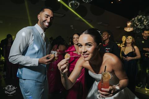 FOTOS  FESTAS CASAMENTO BEATRIZ E VICTOR - A CASA GIARDINI'