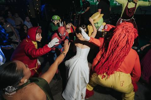 FOTOS  FESTAS CASAMENTO BEATRIZ E VICTOR - A CASA GIARDINI'