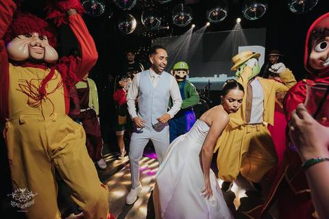 FOTOS  FESTAS CASAMENTO BEATRIZ E VICTOR - A CASA GIARDINI'