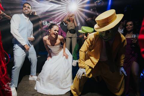 FOTOS  FESTAS CASAMENTO BEATRIZ E VICTOR - A CASA GIARDINI'