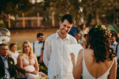 NOIVA LENDO OS VOTOS EMOCIONANTE PARA O NOIVO'