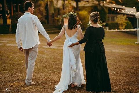 SAIDA DOS NOIVOS DO CASAMENTO'