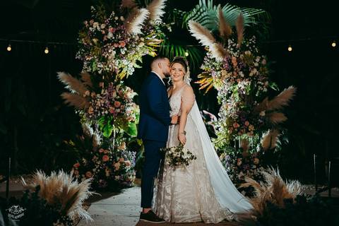 FOTO NOIVOS CASAMENTO 
SITIO PARAISO DA MATA '