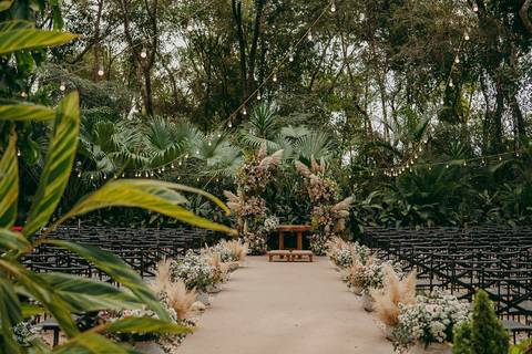 DECORAÇÃO CASAMENTO DE DIA SITIO PARAISO DA MATA '