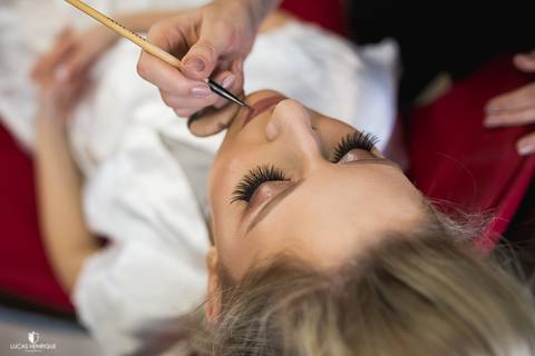 FOTOS DO MAKING OF DA NOIVA PASSANDO BATOM NA CIDADE DE BELO HORINZONTE'