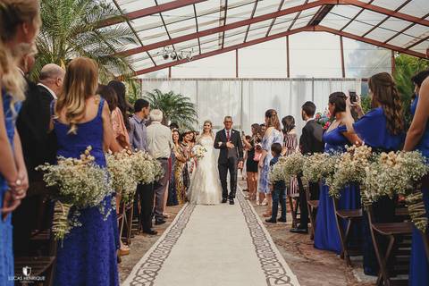 ENTRADA DA NOIVA NO CASAMENTO DE DIA'