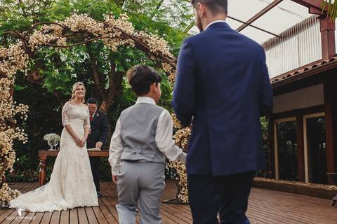 FOTOS DA ENTRADA DAS ALIANÇAS CRIATIVA'